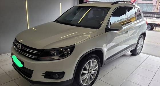 VOLKSWAGEN TIGUAN 1.4 TSI 16V TURBO GASOLINA 4P DSG VOLKSWAGEN TIGUAN 1.4 TSI 16V TURBO GASOLINA 4P DSG